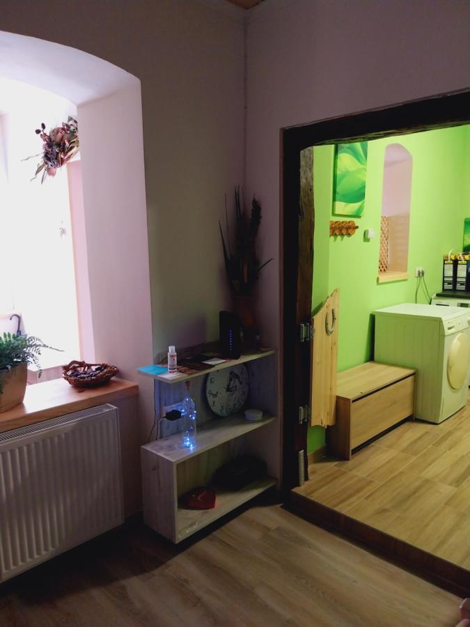 Lovas Vendeghaz Apartment Obanya Екстериор снимка