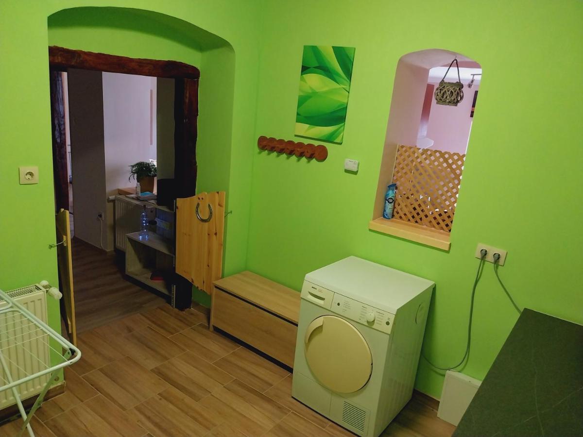 Lovas Vendeghaz Apartment Obanya Екстериор снимка