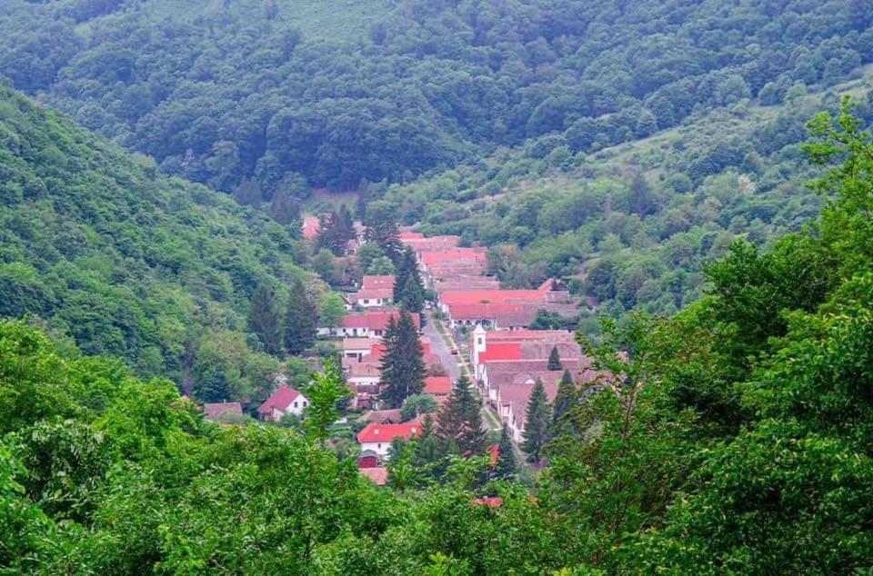Lovas Vendeghaz Apartment Obanya Екстериор снимка